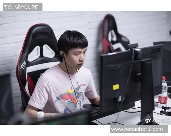 黄强揭秘和平精英成功之道S15电竞专访深度解析游戏背后的策略与团队精神