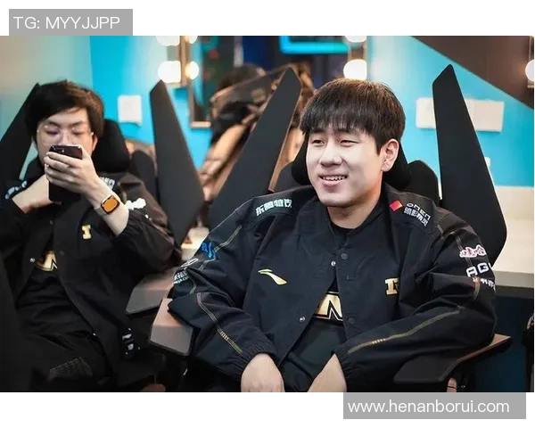 电竞新闻RNG职业联赛崛起之路揭秘团队奋斗与荣耀的背后故事